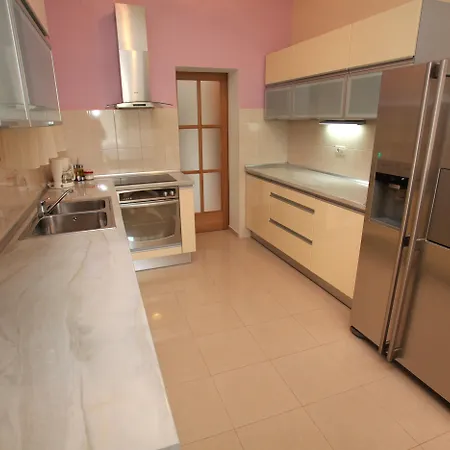 Sun Apartment