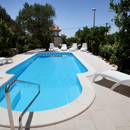 Sun Apartment