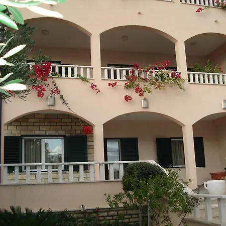 Apartman Sun Seget Vranjica